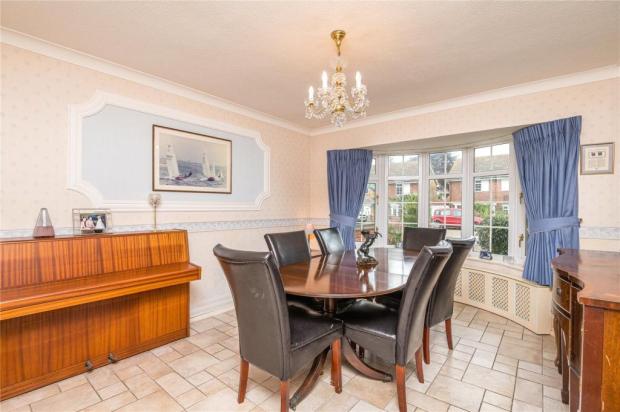 Brentwood Live: The formal dining room (Rightmove)